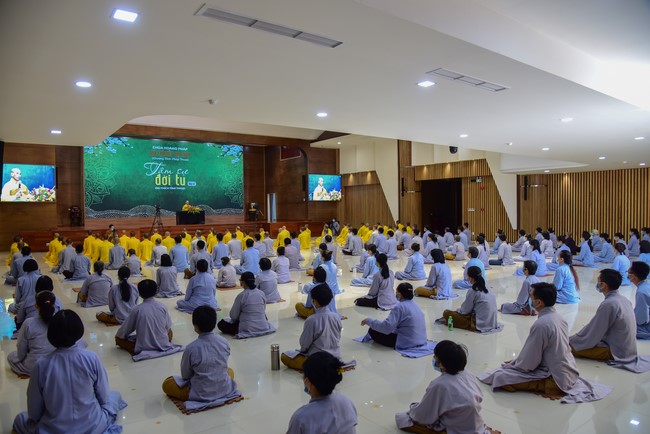 The 17th Dharma Talk Program: Confidences in the life of cultivation.